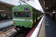 風前の灯の１０３系