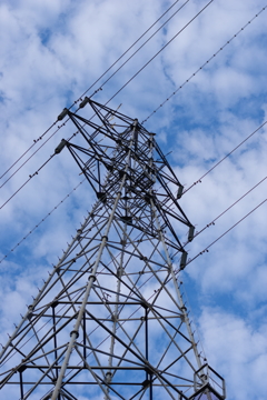 高圧電線塔