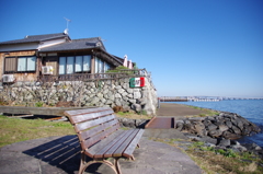 湖岸のカフェ