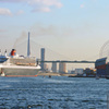 Queen Mary 2 大阪 入港 