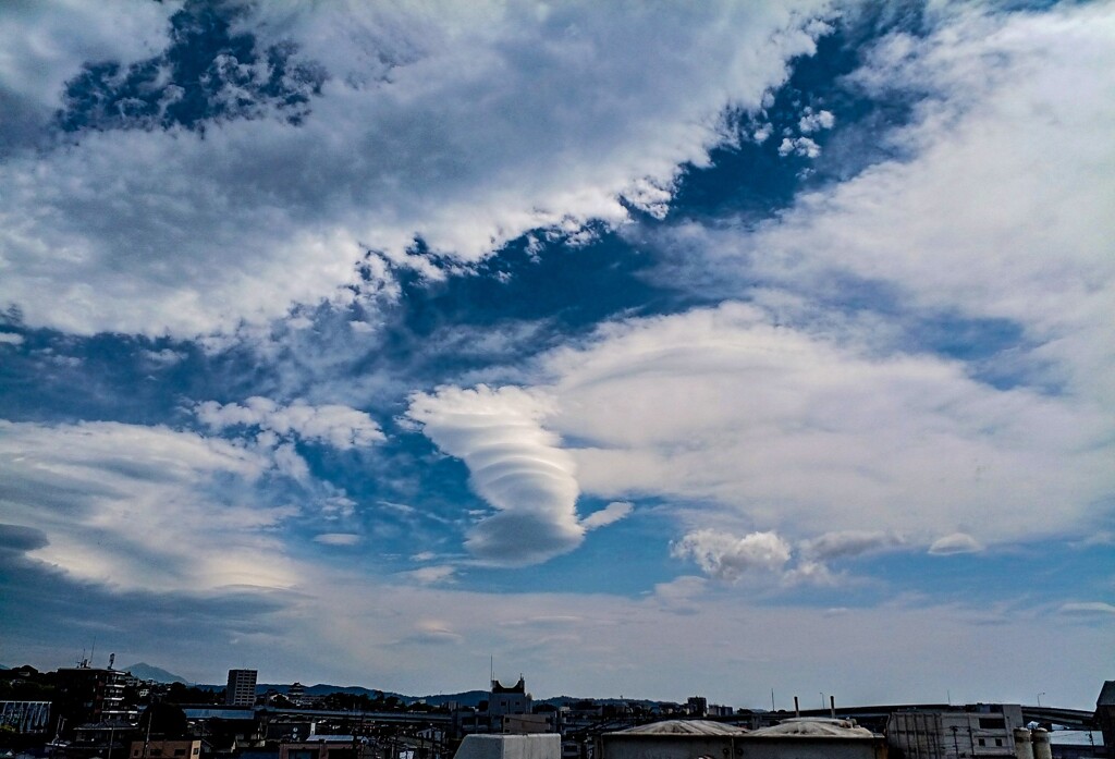 今日の雲