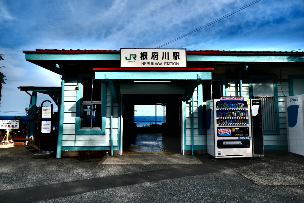 海の見える無人駅