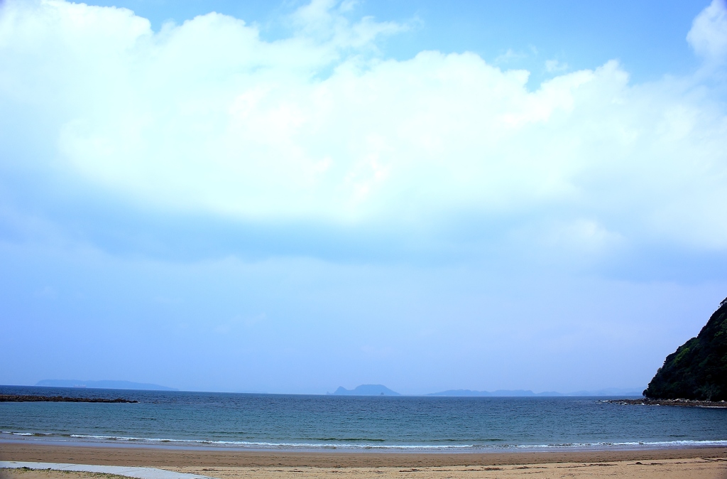 あの島の向こうへ