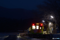 目覚める高科駅