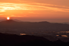 三ヶ根山から見る朝陽