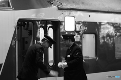 乗務員交替