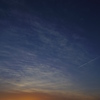 夕焼けと飛行機雲