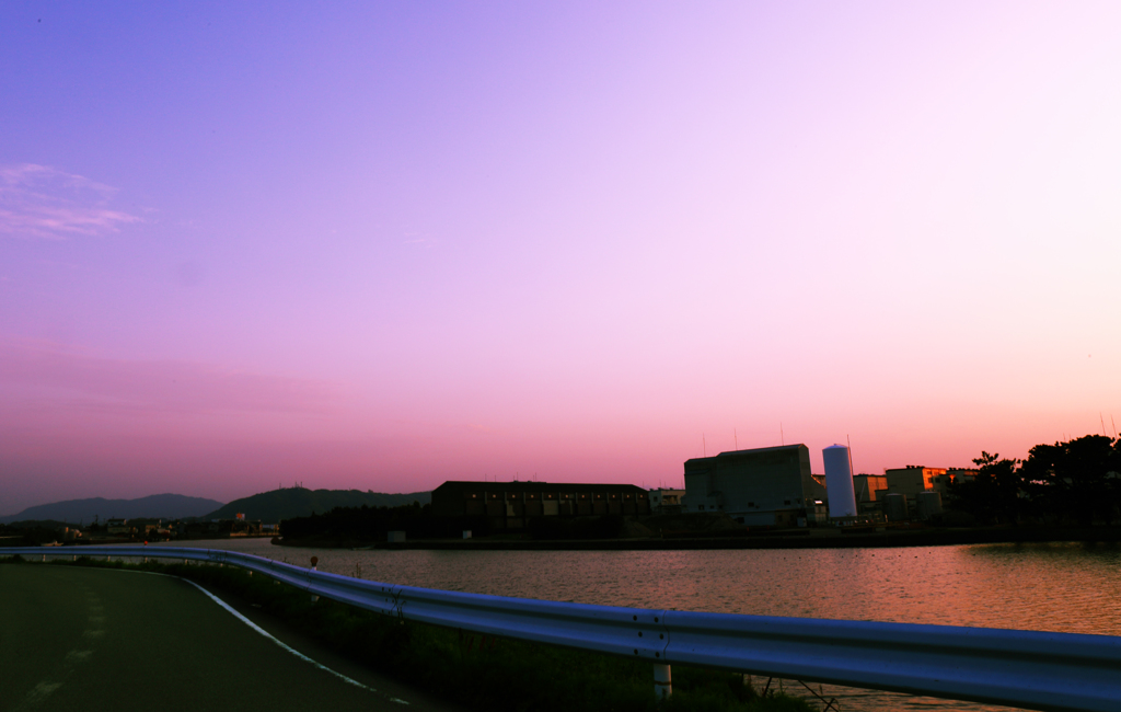 道端に車をとめて。