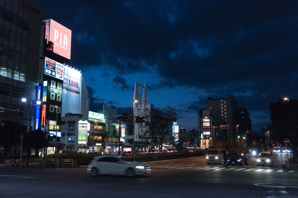 街が夜への模様替え