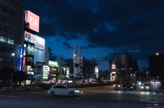 街が夜への模様替え