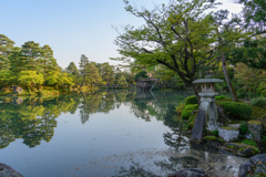 池に映る景色３