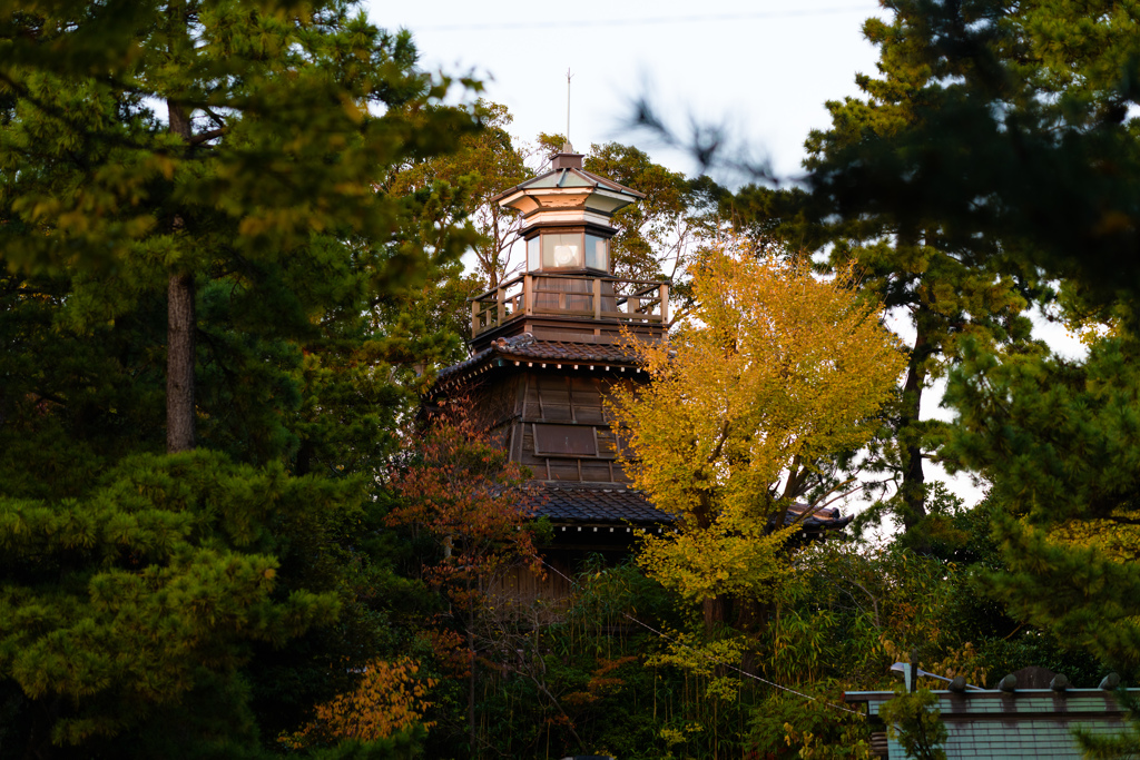 大神宮の灯明台２