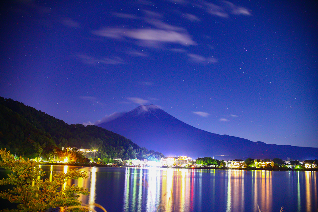 夜景と富士山