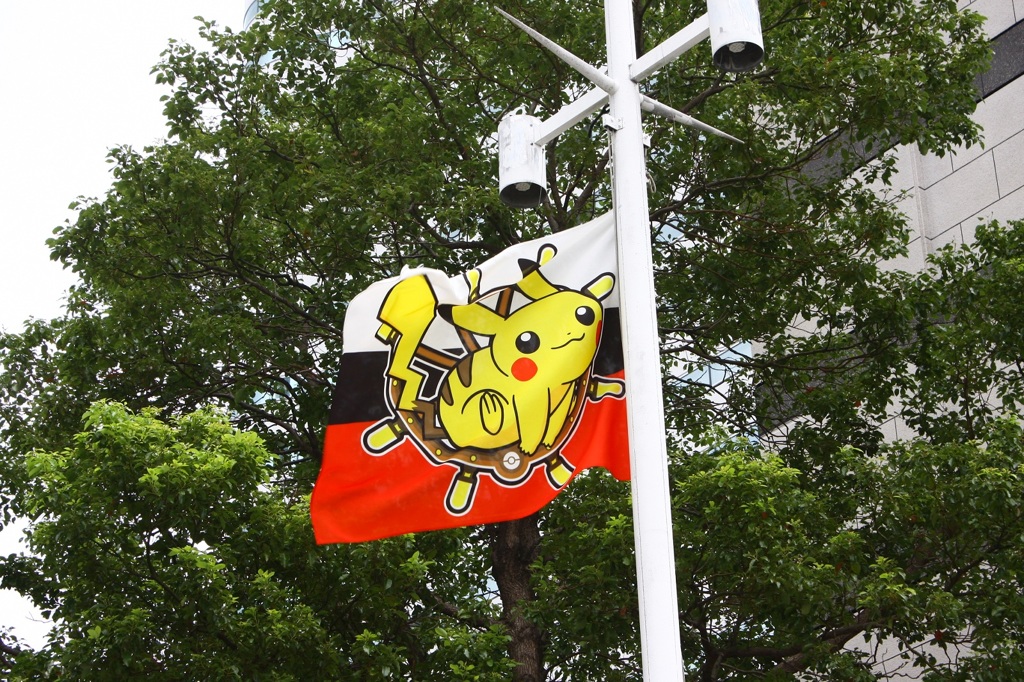 風なびくピカチュウ旗③