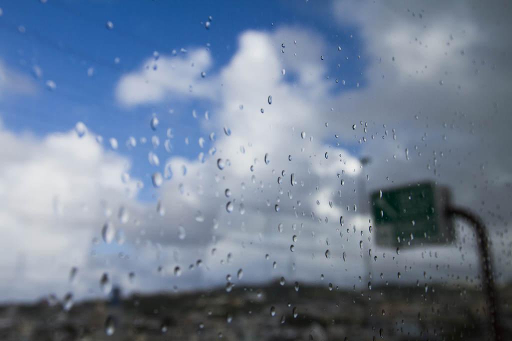 天気雨