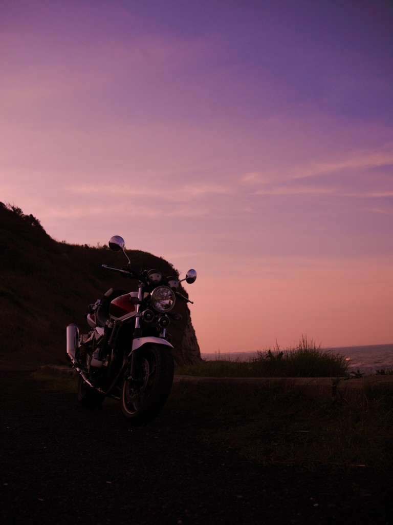 黄昏れのCB1300　SUPER FOUR