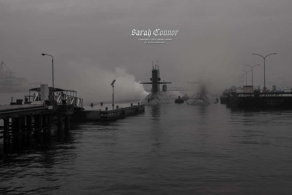 雨の日の潜水艦