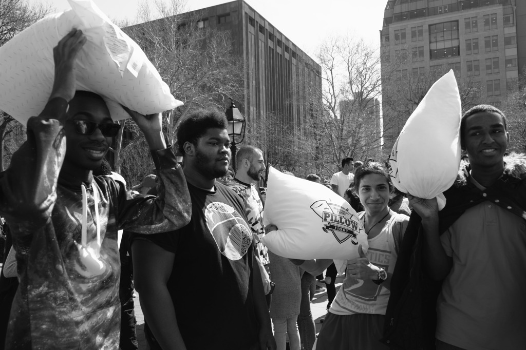 Pillow Fight-3分前