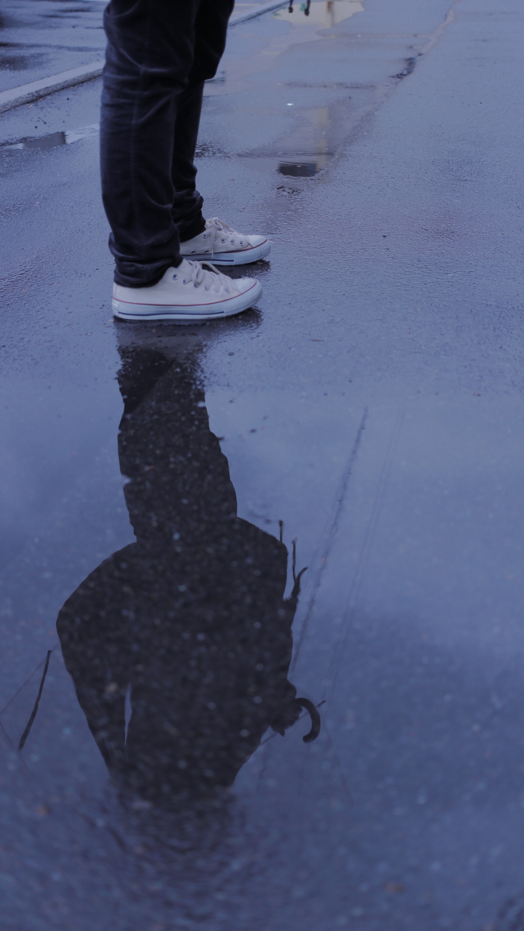 雨で会える彼女