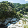 渓谷岩