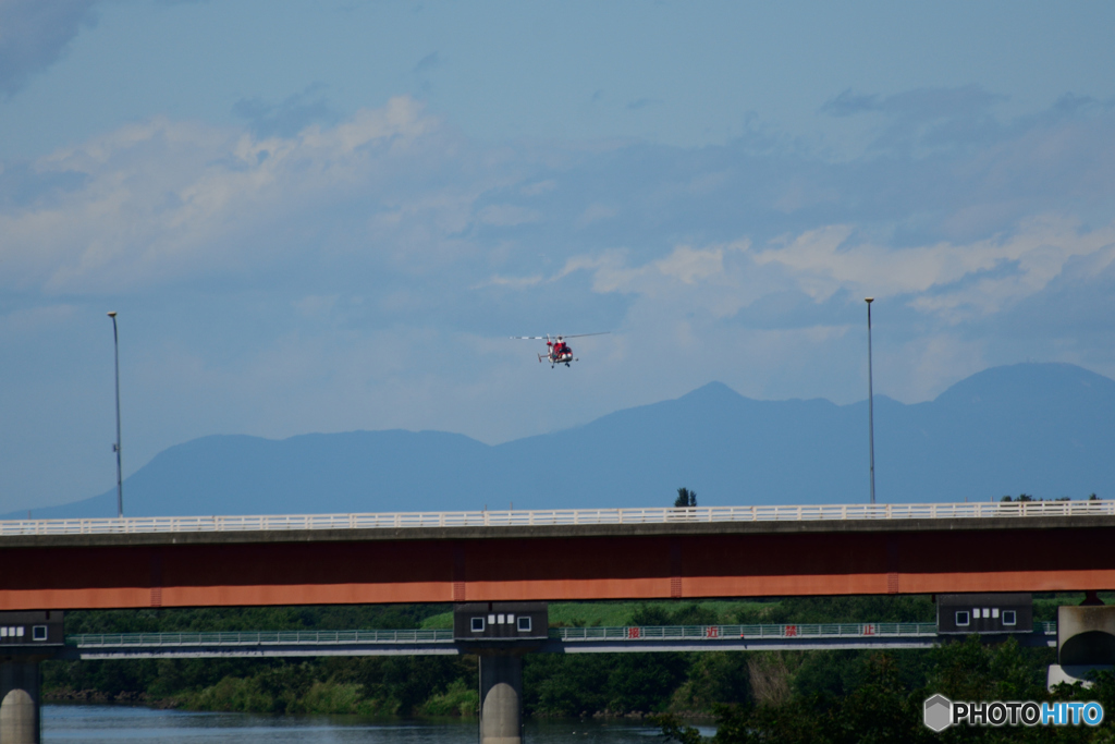 機械の赤とんぼ