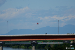 機械の赤とんぼ