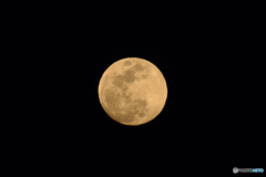 月がとっても丸いから