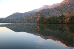 湯ノ湖　兎島