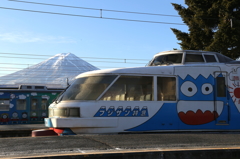 河口湖駅の朝