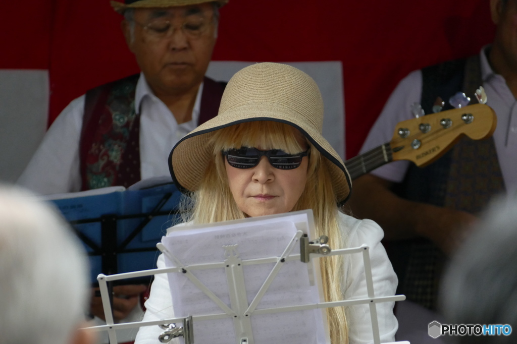 神社祭りのキーボーディスト
