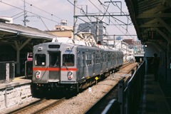 木造駅に滑り込む機械遺産