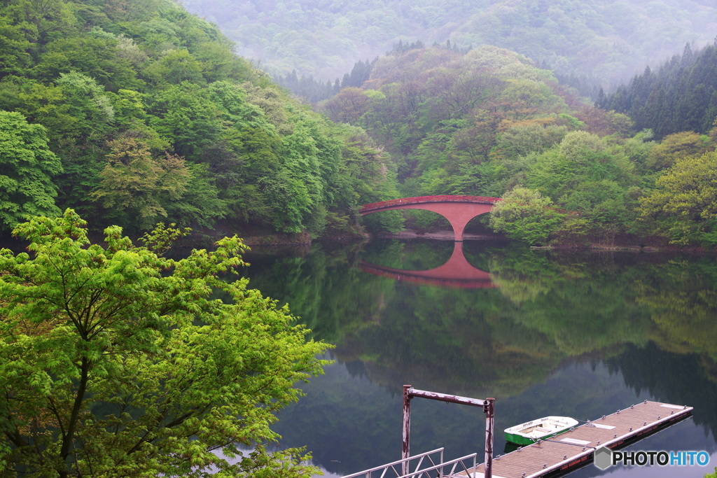 静かな湖畔