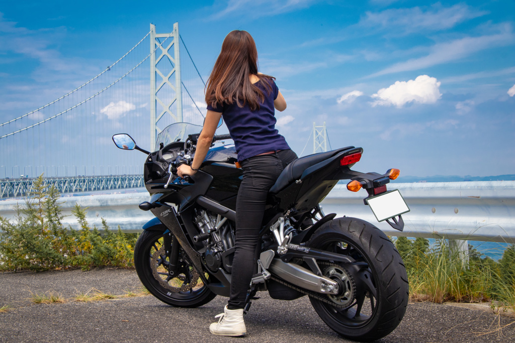 空と橋とバイクと美女Ⅱ