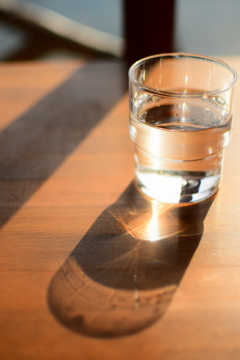 水