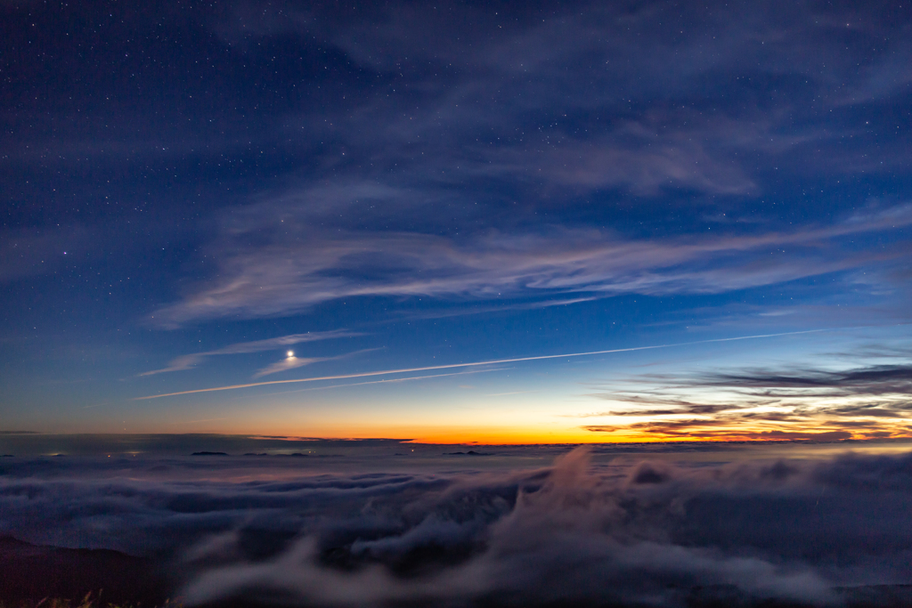 火星と夕焼けと雲海 By たー府民 Id 写真共有サイト Photohito