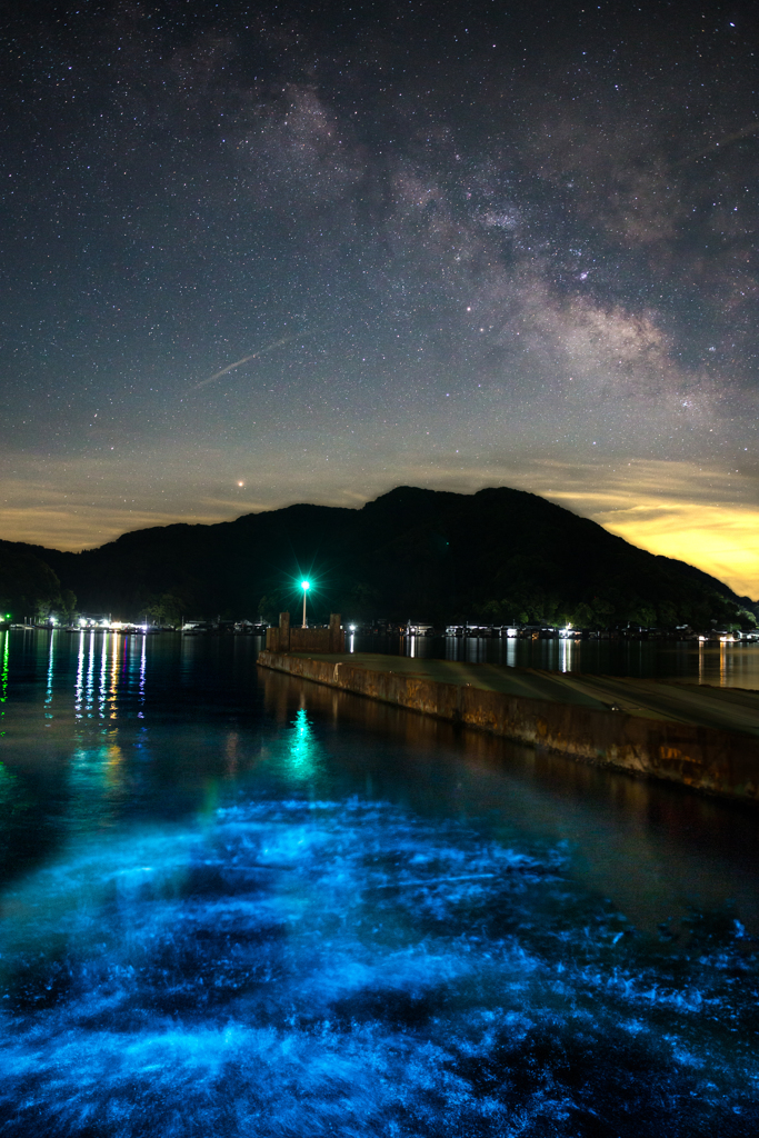 天の川と夜光虫