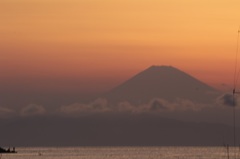 三崎から覗く富士山