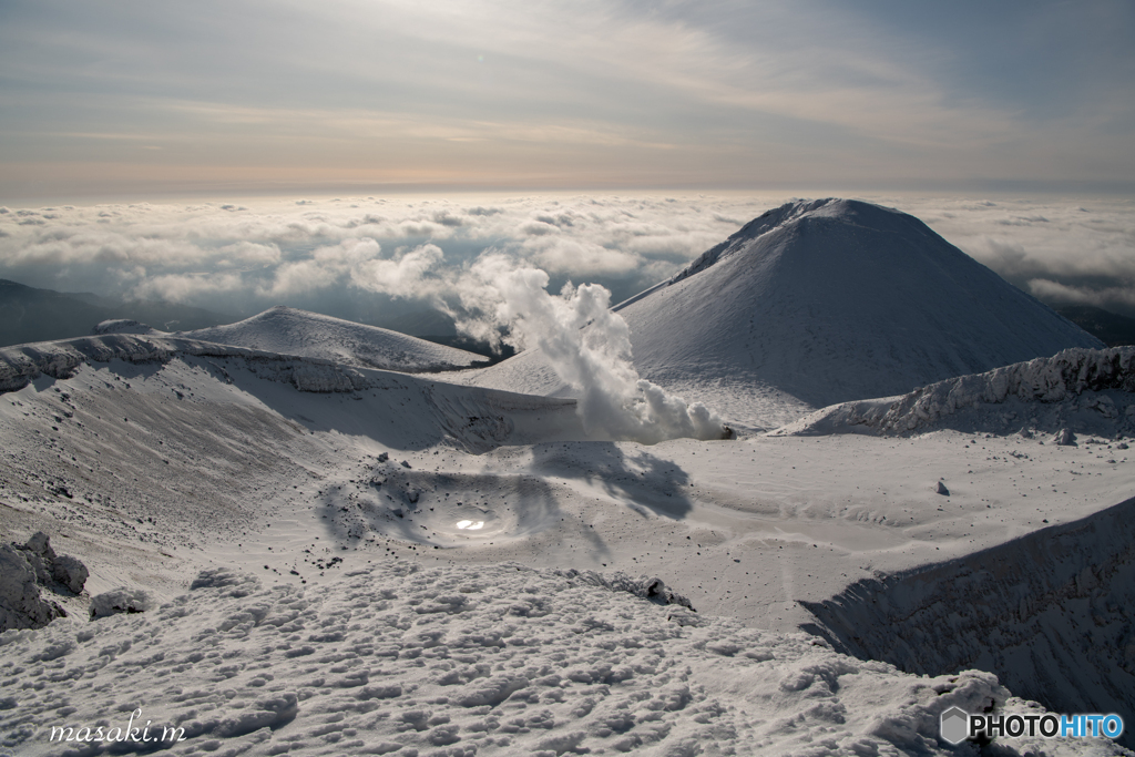 冬の山頂風景。