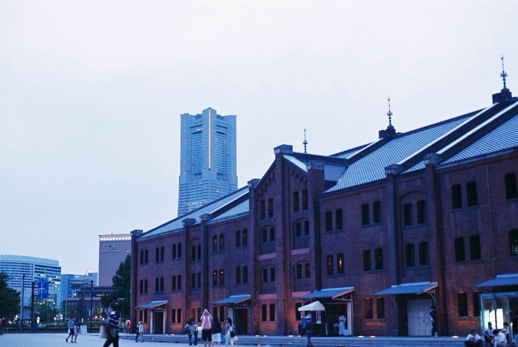 赤レンガ倉庫とランドマークタワー