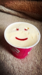 にっこり