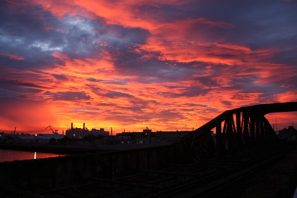 横浜、日の出待ち
