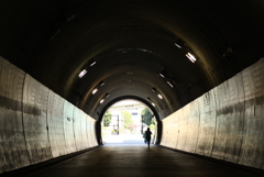 トンネルをぬけると？