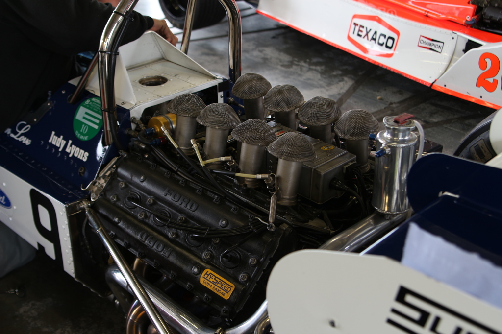 [BRANDS HATCH 71] Surtees TS9 1971