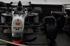 McLaren Mercedes MP4-12 1997 | 01