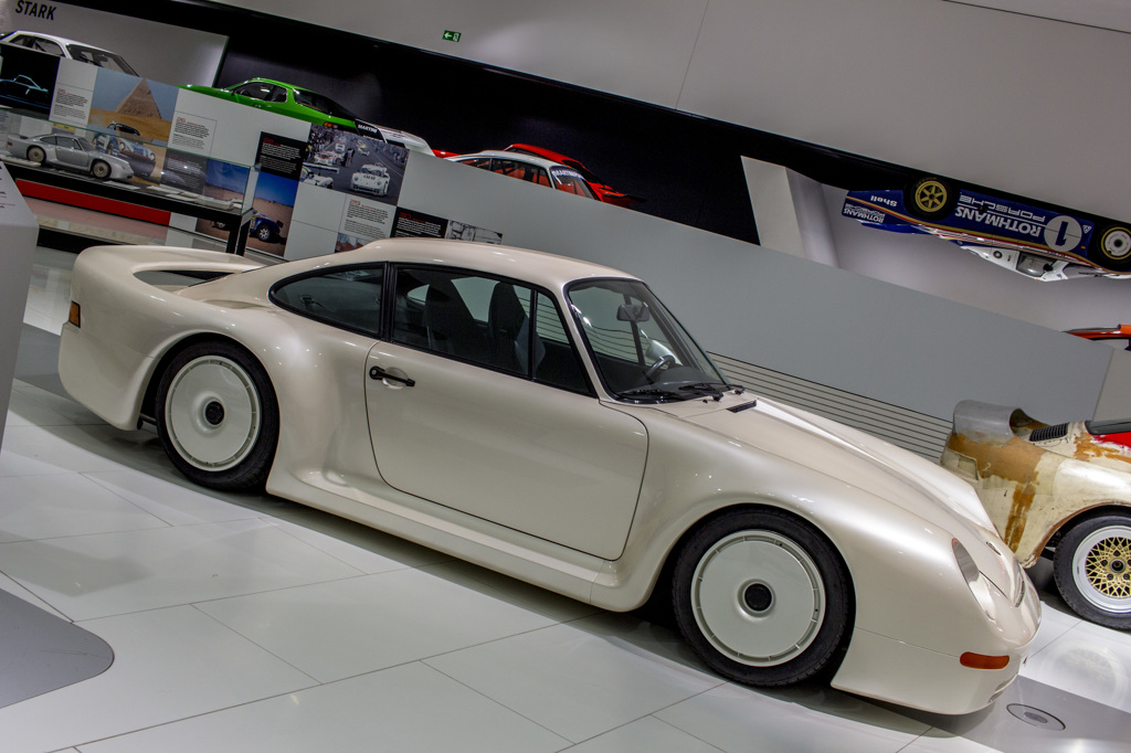 Porsche Gruppe B Concept Car, 3