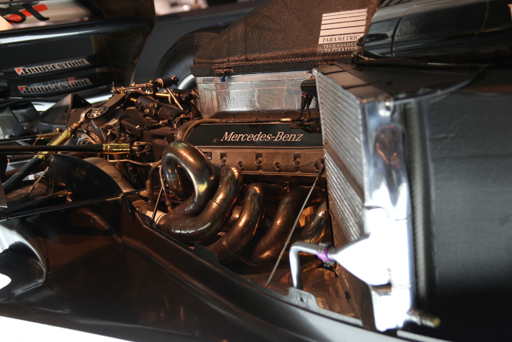 [Mercedes 97] McLaren MP4-14 1999