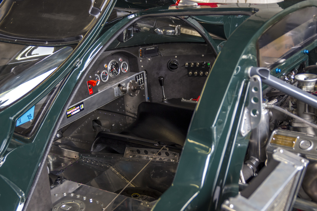 [BRANDS HATCH 126] Lola T70Mk3B 1969