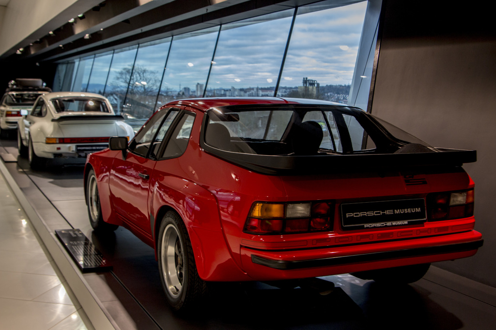 Porsche 924 Carrera GTS, 2