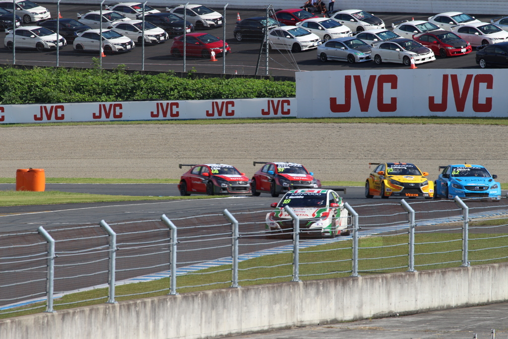 [WTCC 132]ボルボ・ポールスター・シアンS60