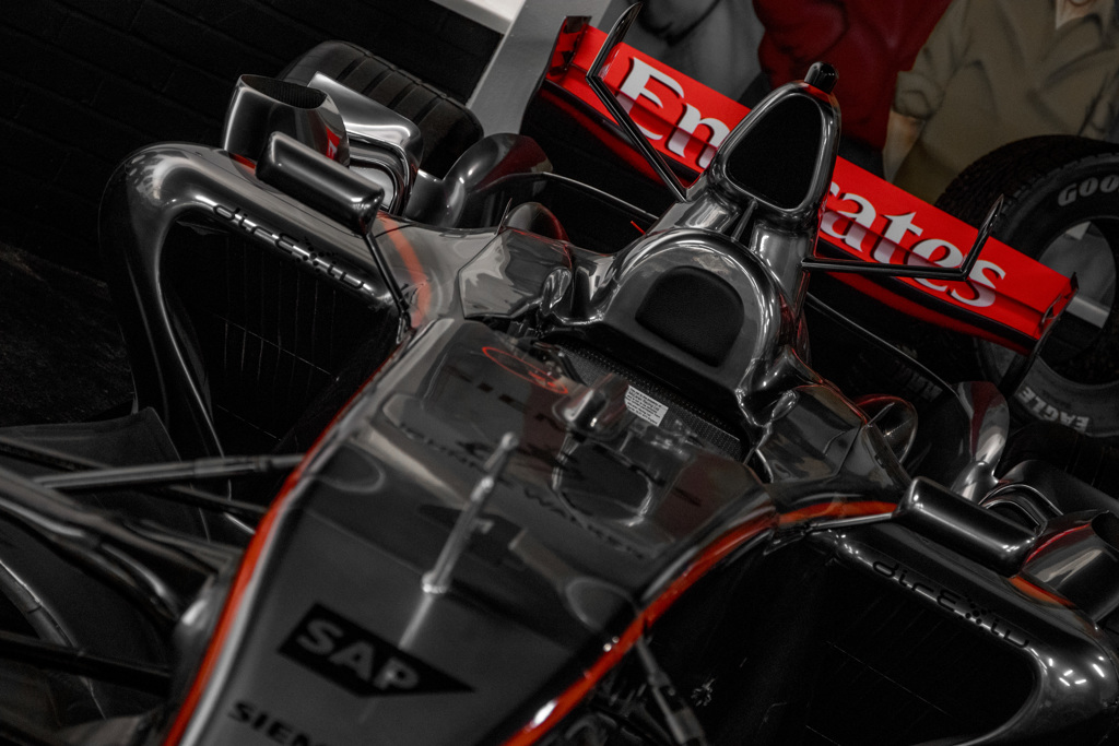 McLaren Mercedes MP4-21 2006 | 01